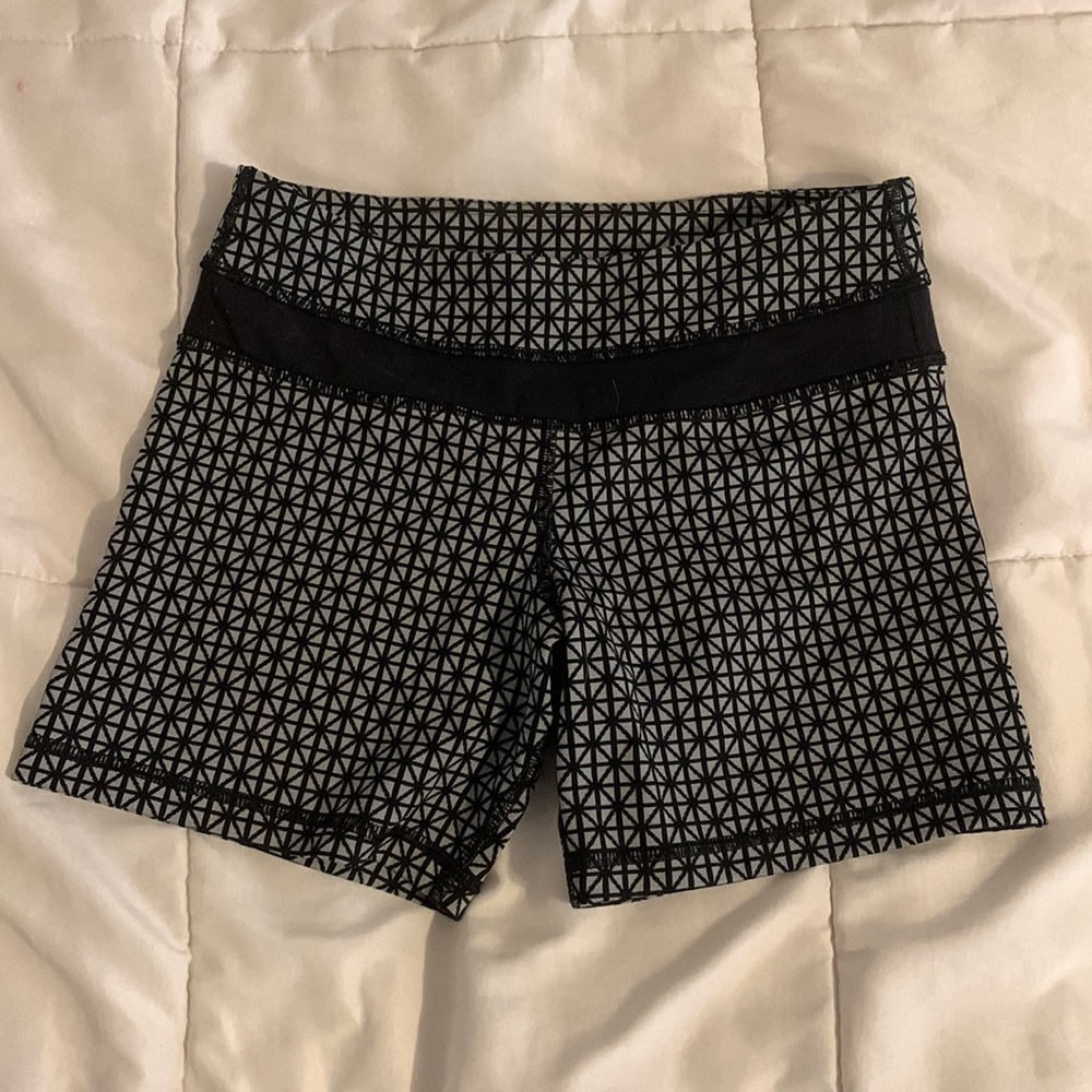 Size 4 lulu spandex